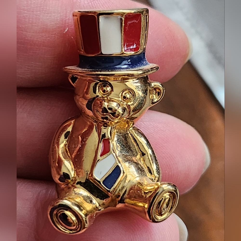 Avon Patriotic Pin Brooch Gold Tone - Picture 9 of 9
